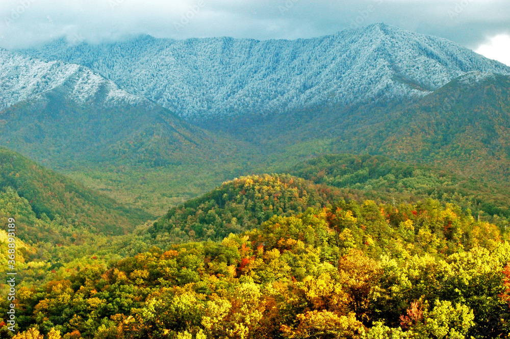 Dramatic pictures of The Great Smoky Mountains in different seasons.