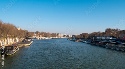 siene river in paris © Eduardo Frederiksen