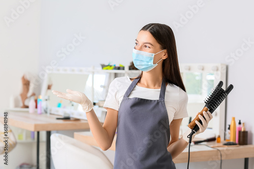 Female hairdresser wearing ...