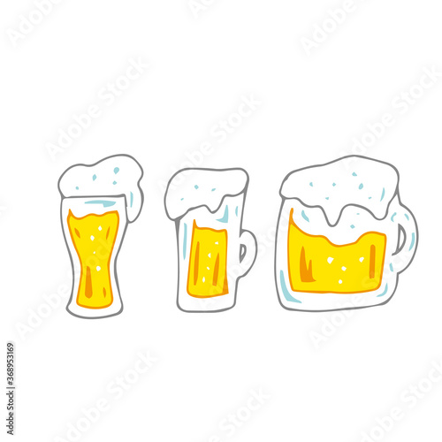 色々な形のグラスに入ったビール　3パターン