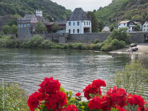 Schloss von der Leyen – Wasserschloss an der Mosel bei Kobern-Gondorf photo