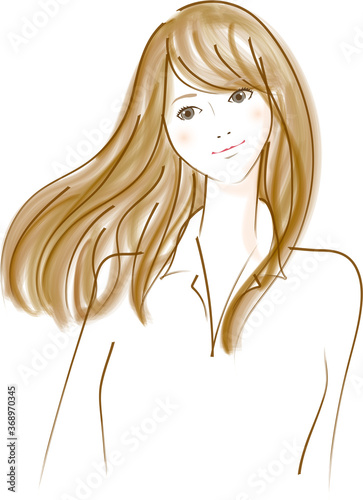 白いシャツを着たロングヘアの爽やかな女性