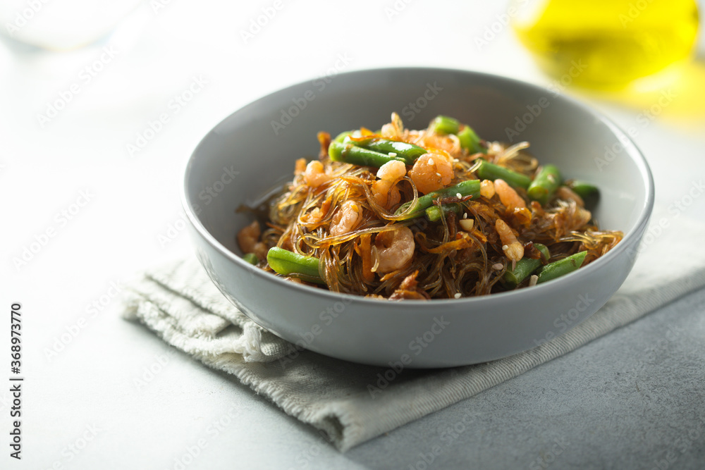 Healthy rice noodles with green beans and shrimps Healthy rice noodles with green beans and shrimps