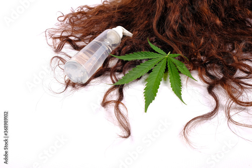 Fotografie cannabis leaf hair lotion, hair care