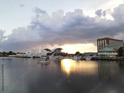 Fototapeta Naklejka Na Ścianę i Meble -  Downtown Hampton