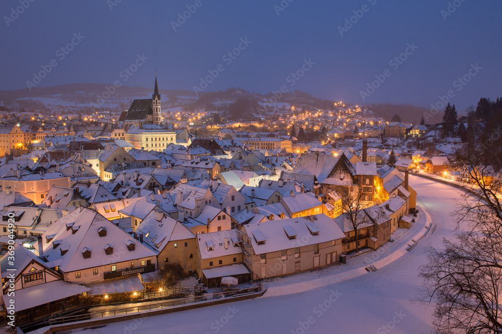 Fototapeta premium Winter view old Town of Cesky Krumlov and Church in Cesky Krumlov, Czech republic