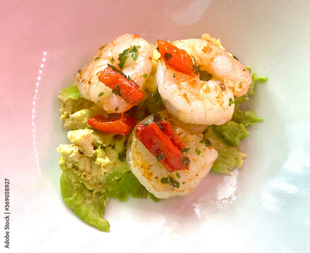 Spicy prawn and red pepper chilli pesto pasta Spicy prawn and red pepper chilli pesto pasta