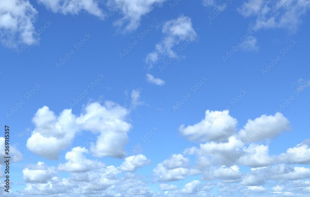 Fototapeta premium Ciel bleu et nuage