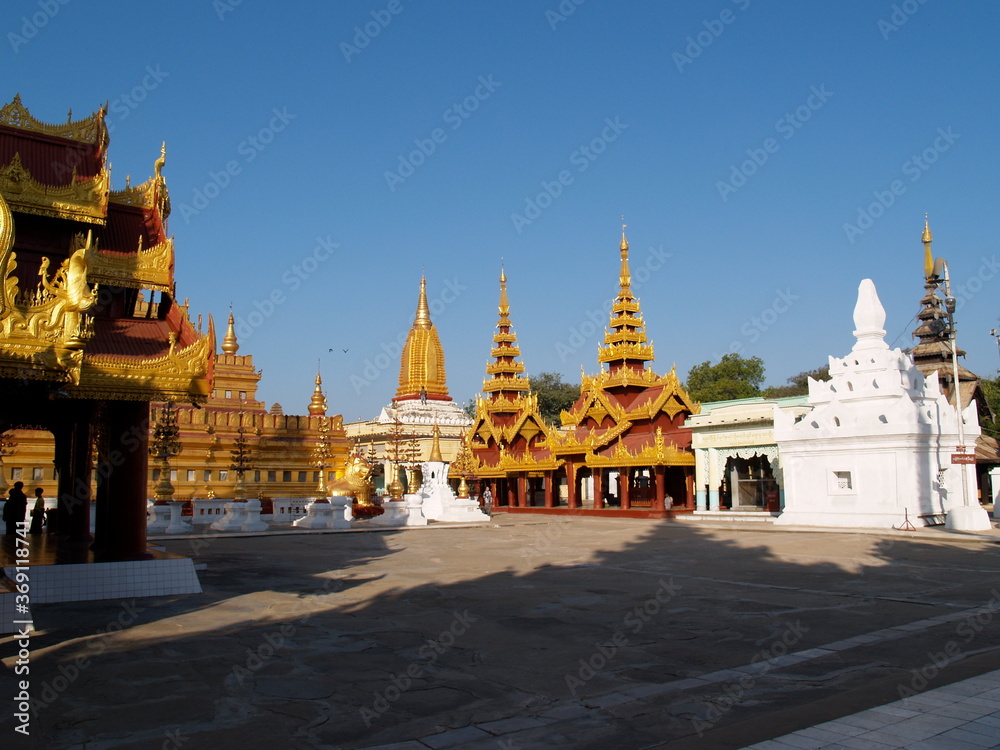 Naklejka premium buddish temple in Mandalay myanmar