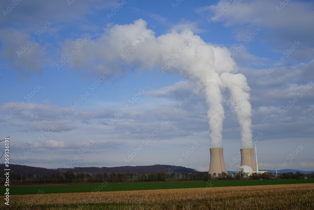 Atomkraftwerk Grohnde in Niedersachsen Deutschland Atomkraftwerk Grohnde in Niedersachsen Deutschland