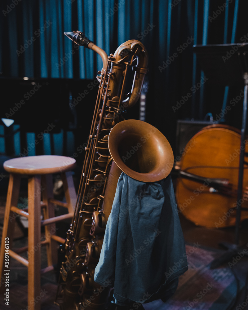 Obraz premium saxophone on stage