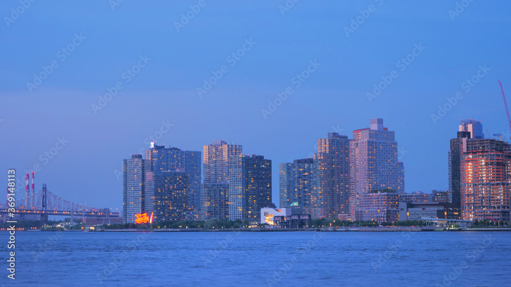 Fototapeta premium Landscape of queens NY evening 