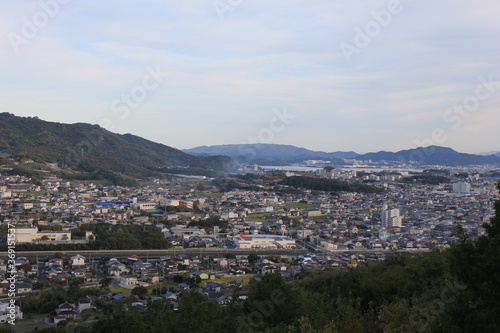 屋島側から見る香川県高松市牟礼町方面の風景