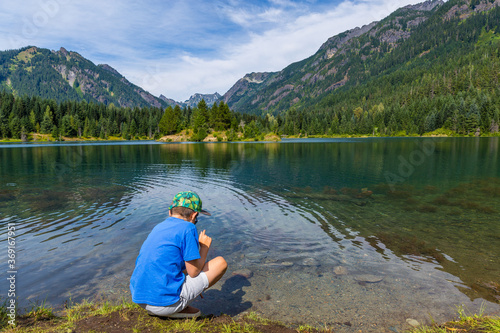 Summer hike in Cascade mountains