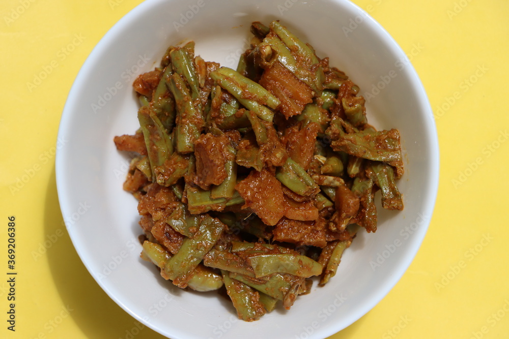 long bean and potato dry fry, Indian food long bean and potato dry fry, Indian food