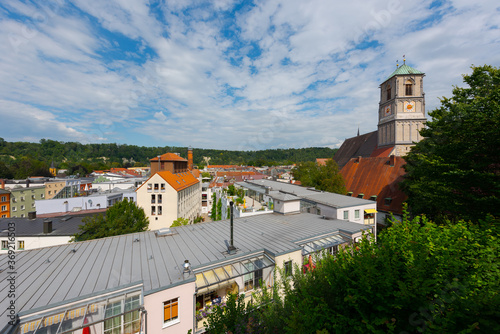 Blick auf die Pfarrkirche St. Jakob in Wasserburg am Inn