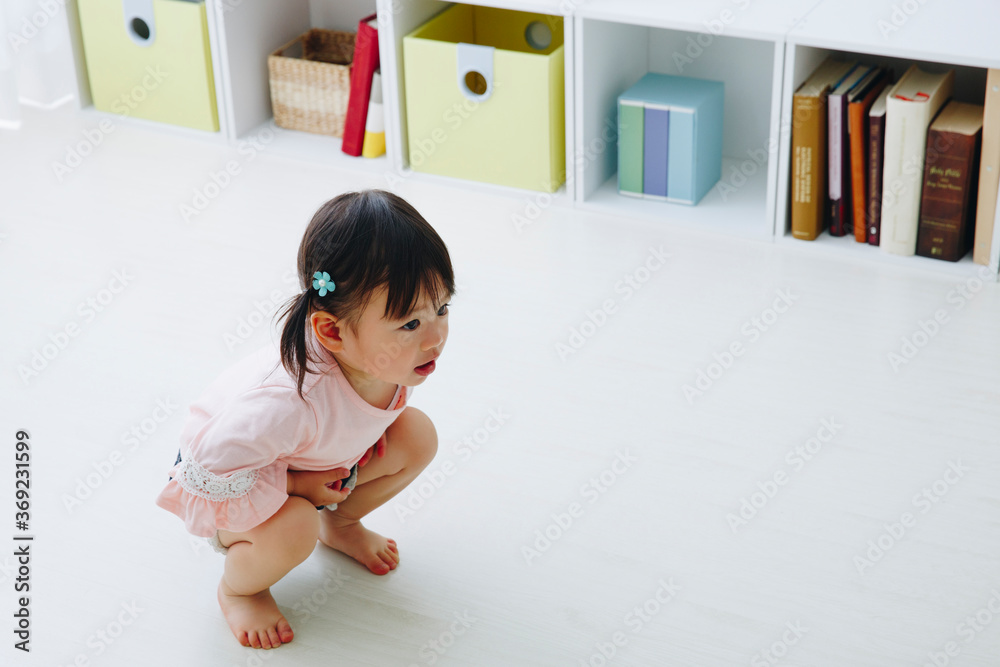 遊ぶ幼児 遊ぶ幼児