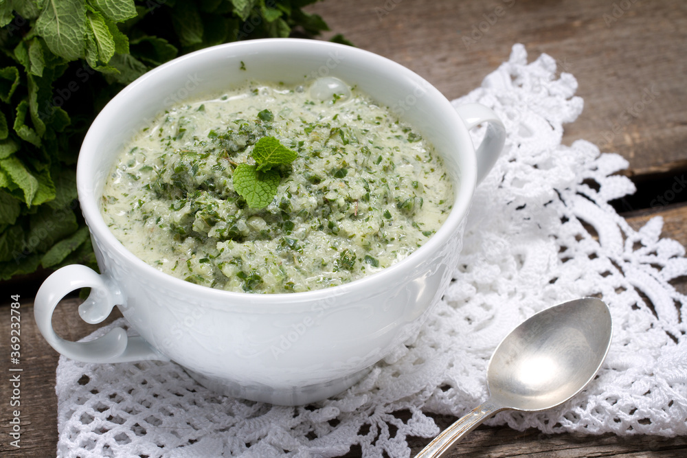 Mint, cucumber and Greek yogurt sauce Mint, cucumber and Greek yogurt sauce