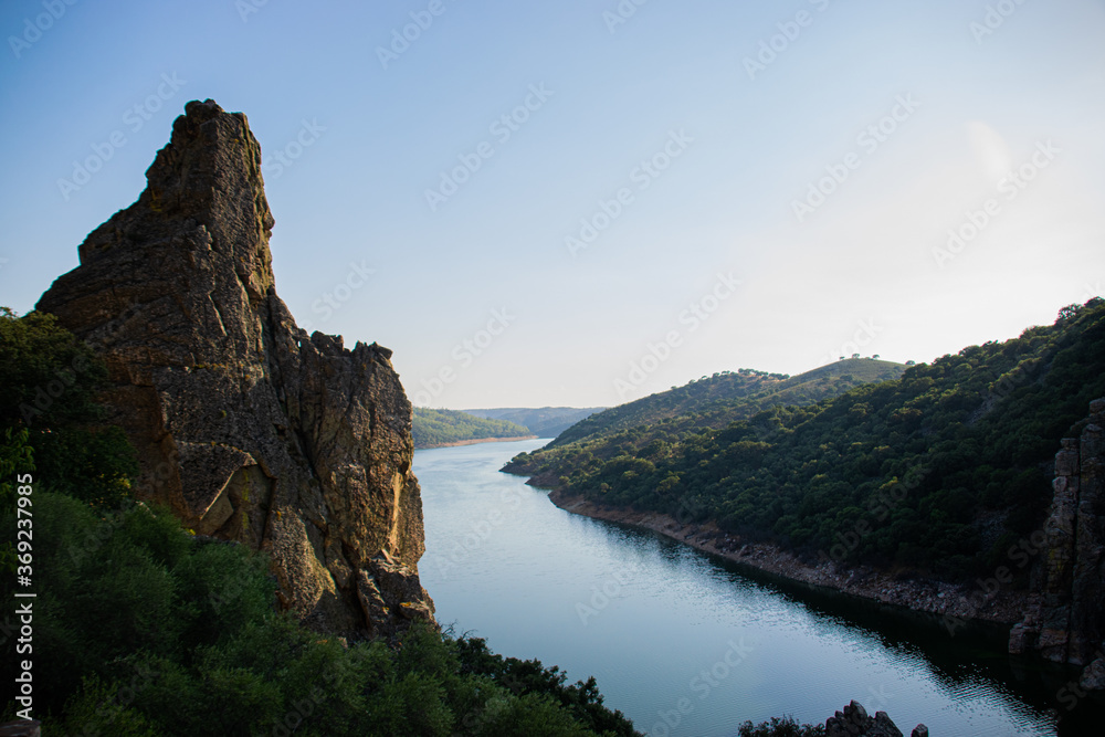Photo of the impressive and beautiful national park of Monfragüe, pure nature with rocks, lakes and no people. Outdoor environment located in Cáceres, Extremadura, Spain.