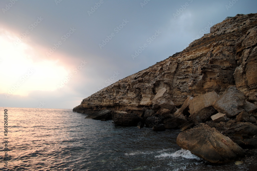 Naklejka premium Amanecer en la playa