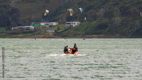 kite surfing classes in lake calima, colombia