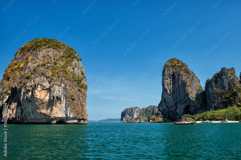 Tour Boat sailing to Phra Nang Cave Beach
