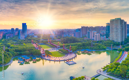 Qiandeng Lake Park, Foshan City, Guangdong Province, China © Weiming