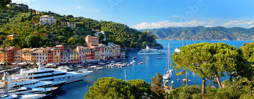 Fotografia Beautiful Portofino cityscape, best touristic Mediterranean place with typical c