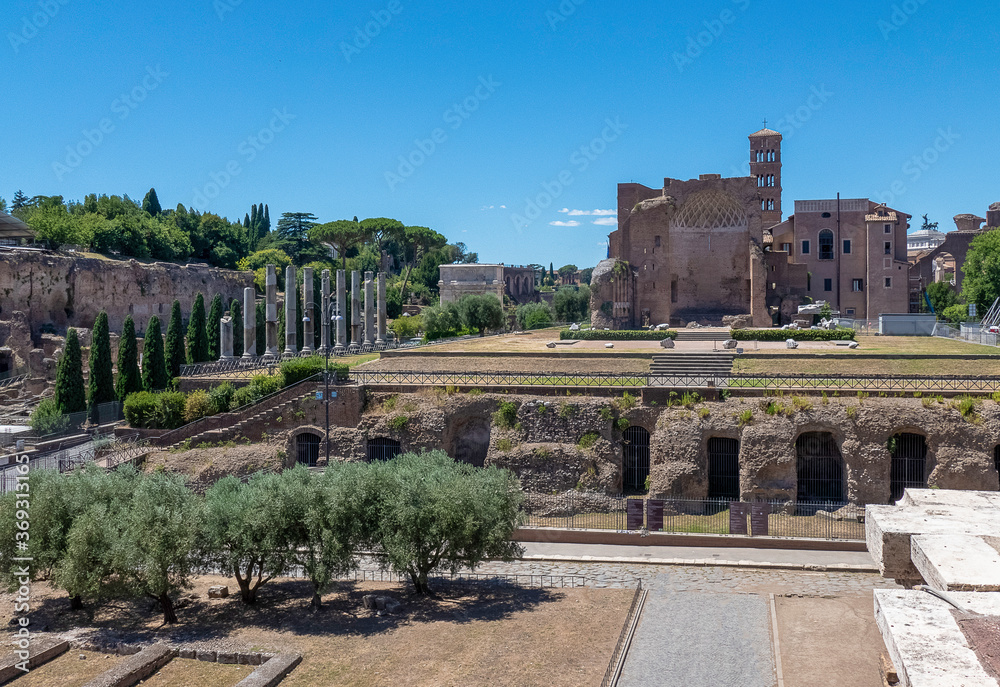 Forum de Roma, Via sacra e Monte Palatino