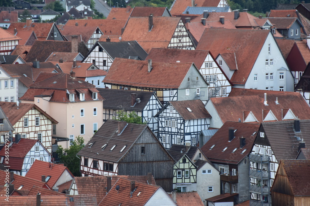 Blick auf die Altstadt von Bad Wildungen mit vielen alten  Fachwerkhäusern