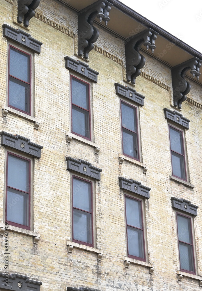 Obraz premium Old Apartment Building