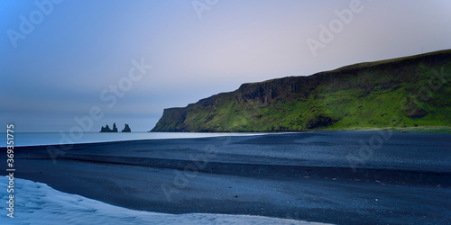vik black beach