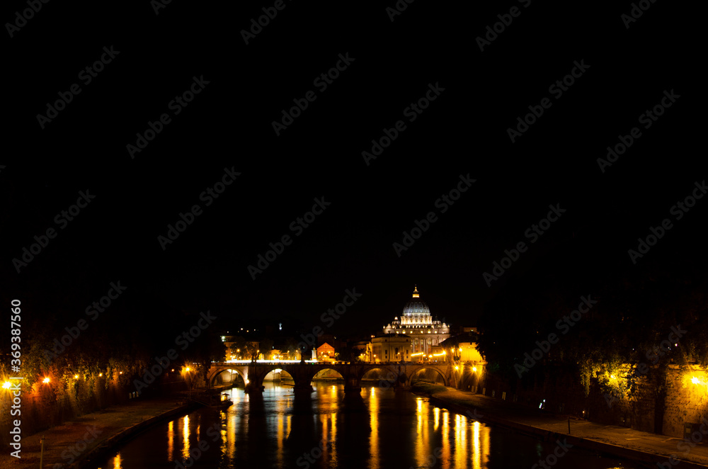 Fototapeta premium Paisaje de Roma de noche