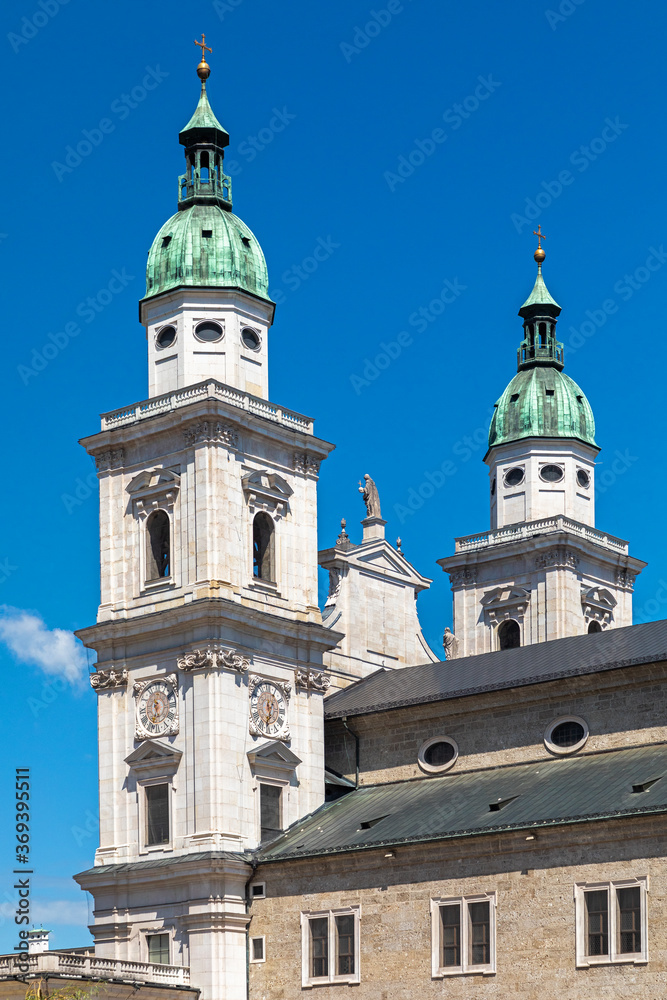 Türme des Doms in Salzburg, Österreich