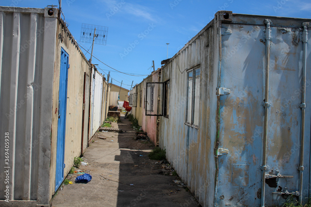 Baracke im Township in Kapstadt, Container, Blechhütte