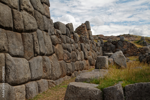 Ruiny Sacsayhuaman, twierdzy Inków na wzgórzu nad Cuzco