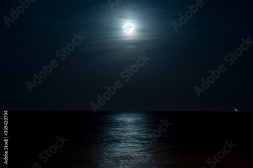 Noche de luna llena  © Jose Raúl Abad Reina