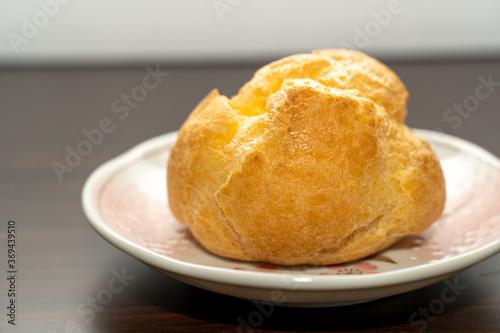 家で食べるシュークリーム