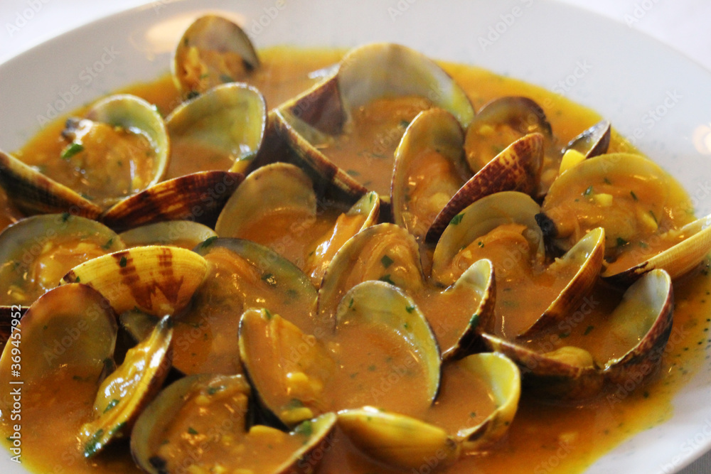 Almejas a la marinera