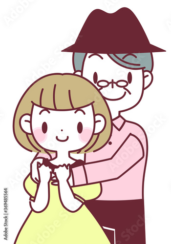 後ろからハグするカップル