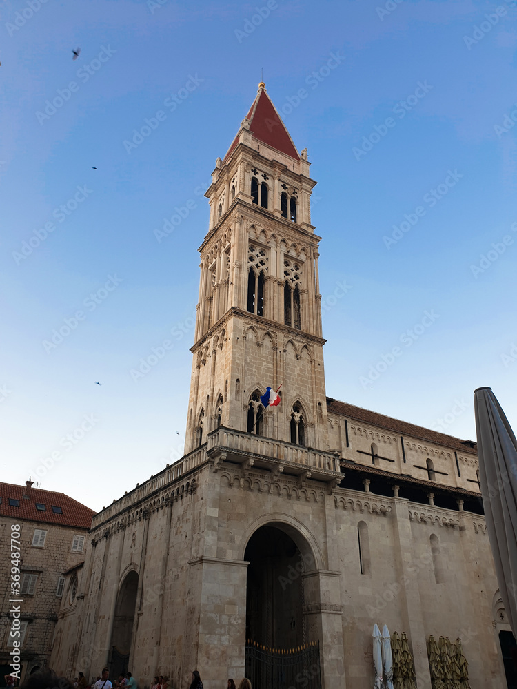 Fototapeta premium Low angle view of the Cathedral of St. Lawrence in Trogir.