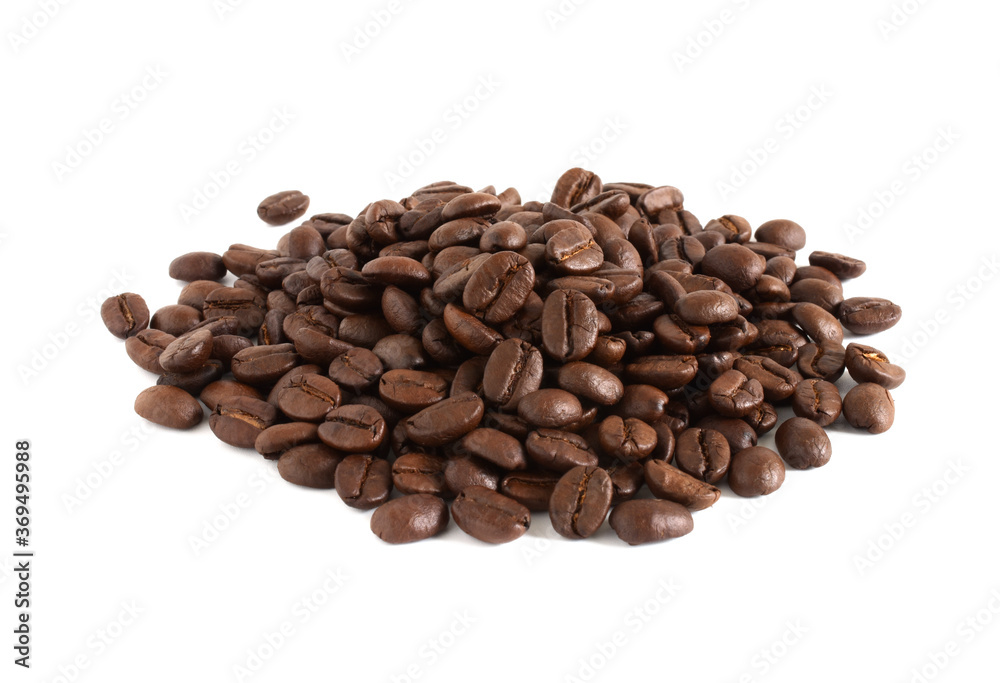 Obraz premium Coffee beans isolated on the white background.