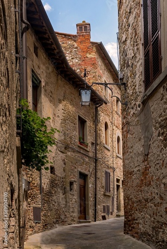 Fototapeta Naklejka Na Ścianę i Meble -  Die Altstadt von Anghiari in der Toskana in Italien 