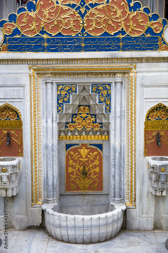 Interior of the Topkapi pal...