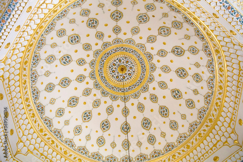 Interior of the Topkapi pal...