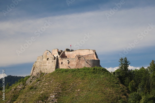 Zamek w Czorsztynie - Jezioro Czorsztyńskie