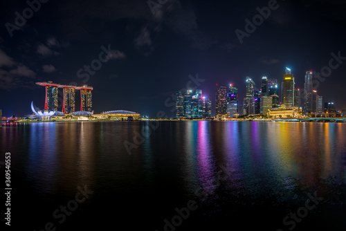 Singapore at night © Pawel