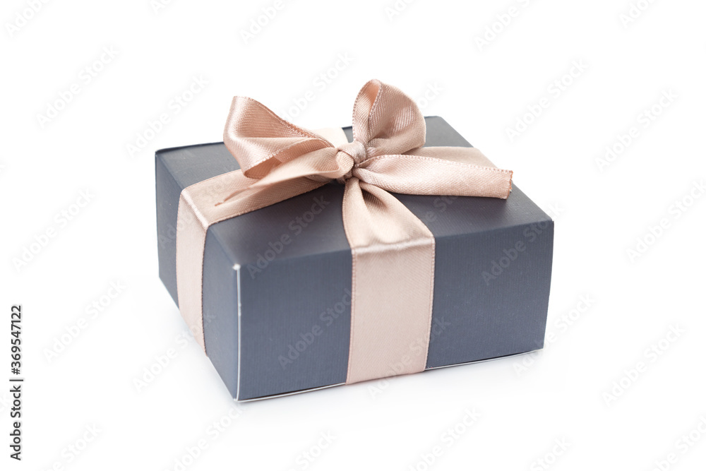 Obraz premium beautiful gift boxes made by hand isolated on white. holidays, birthday, new year