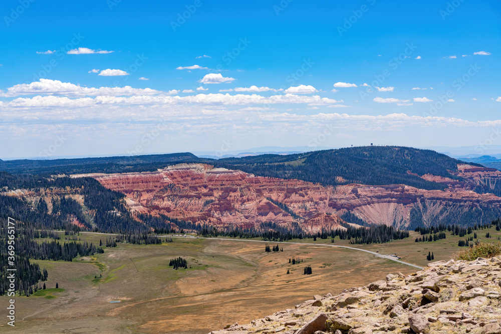 Naklejka premium High angle view of the beautiful Cedar Breaks National Monument from Brian Head Peak Observation