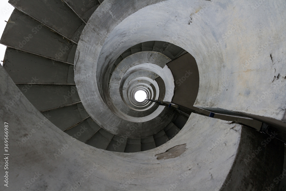 Fototapeta premium Spiral staircase in a modern building